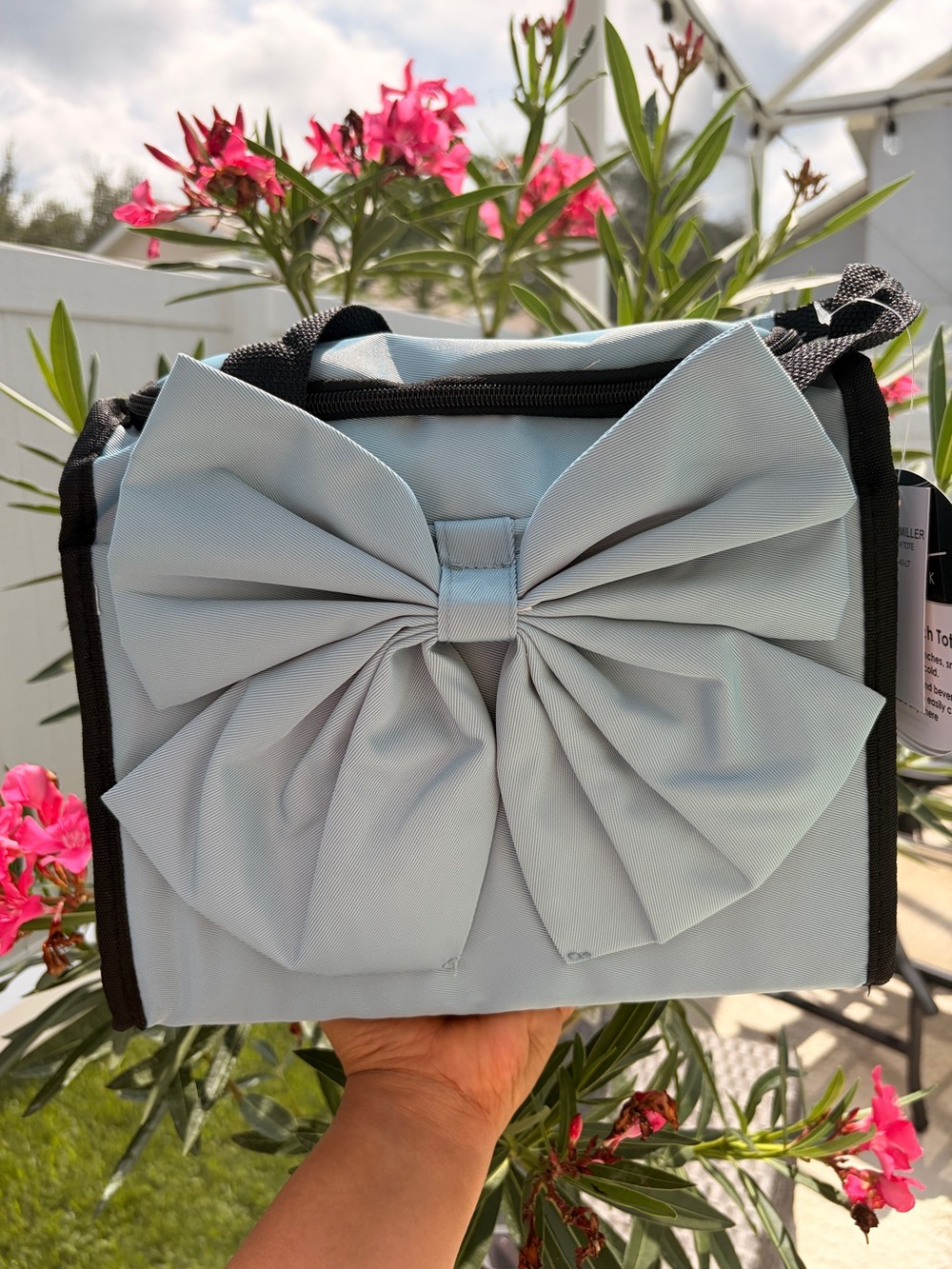Light Blue insulated lunch tote with stylish Bow-NWT